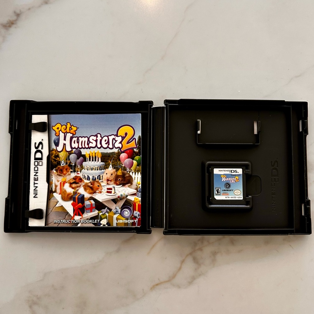 Petz Nintendo DS Hamsterz 2 EUC E for Everyone Toy Handheld Gaming 2007 - Picture 3 of 7